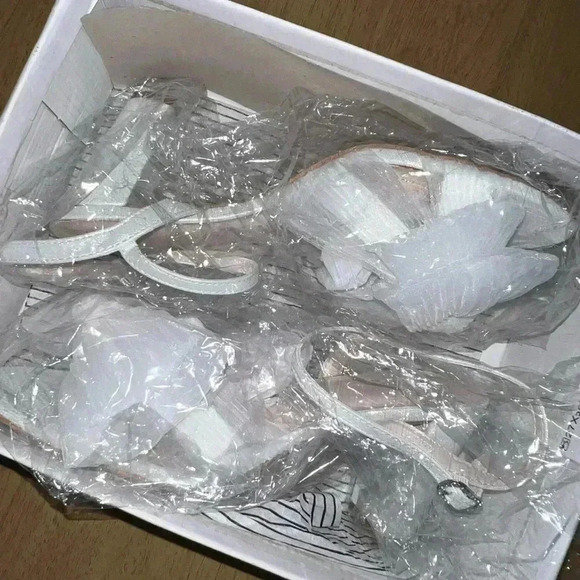 DB STUDIO Pleated Chiffon Bow Mid-Heel Sandals 7.5 - Picture 4 of 13